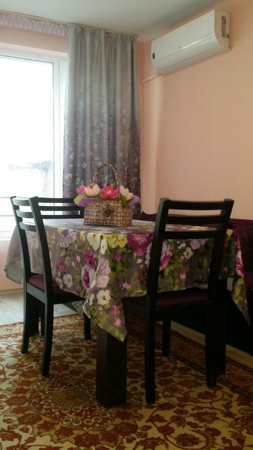 Apartment Eve Varna Esterno foto