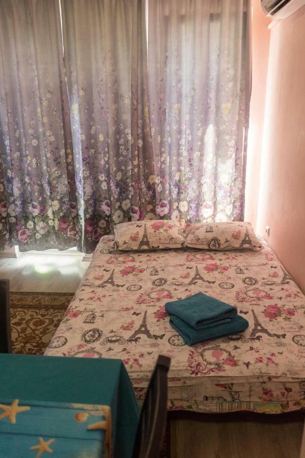 Apartment Eve Varna Esterno foto