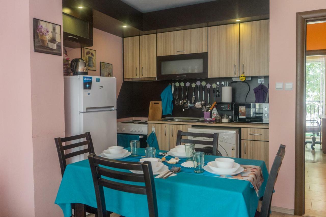 Apartment Eve Varna Esterno foto